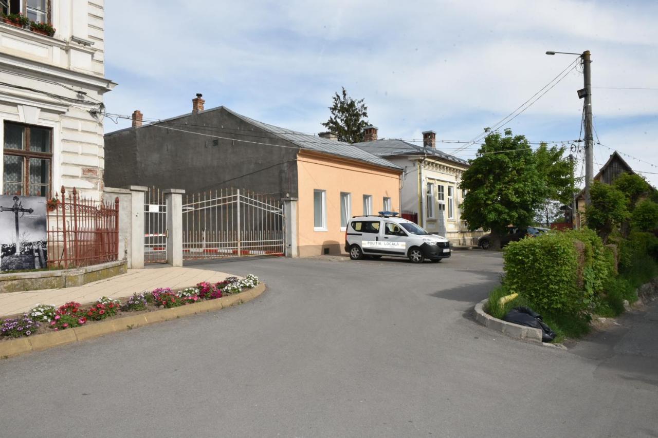 Appartement Violet House à Turda Extérieur photo